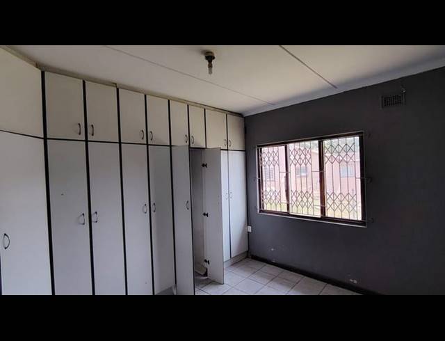 3 BEDROOM DUPLEX FOR SALE IN SHALLCROSS